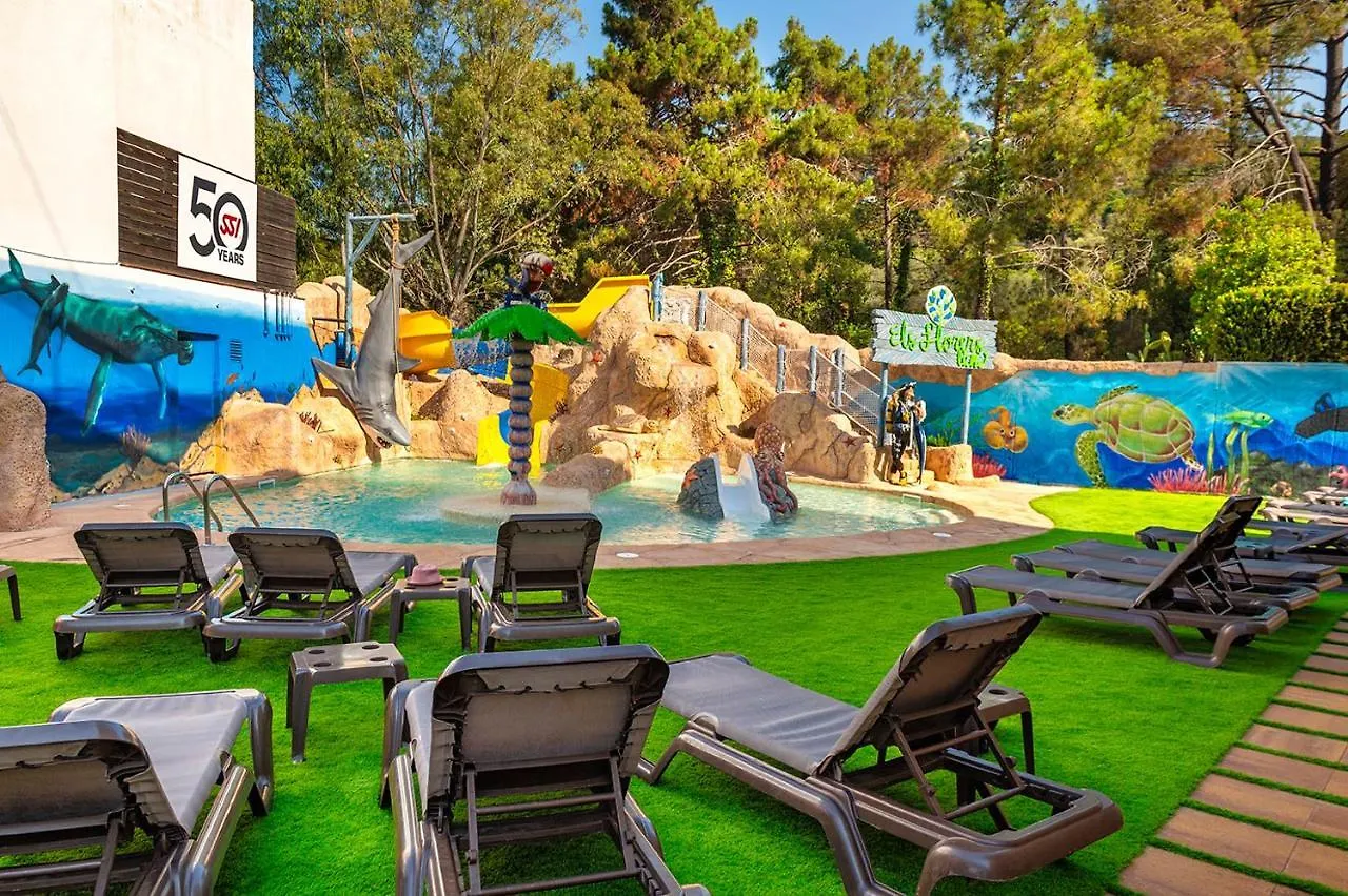 Aparthotel Apartaments Els Llorers Lloret de Mar