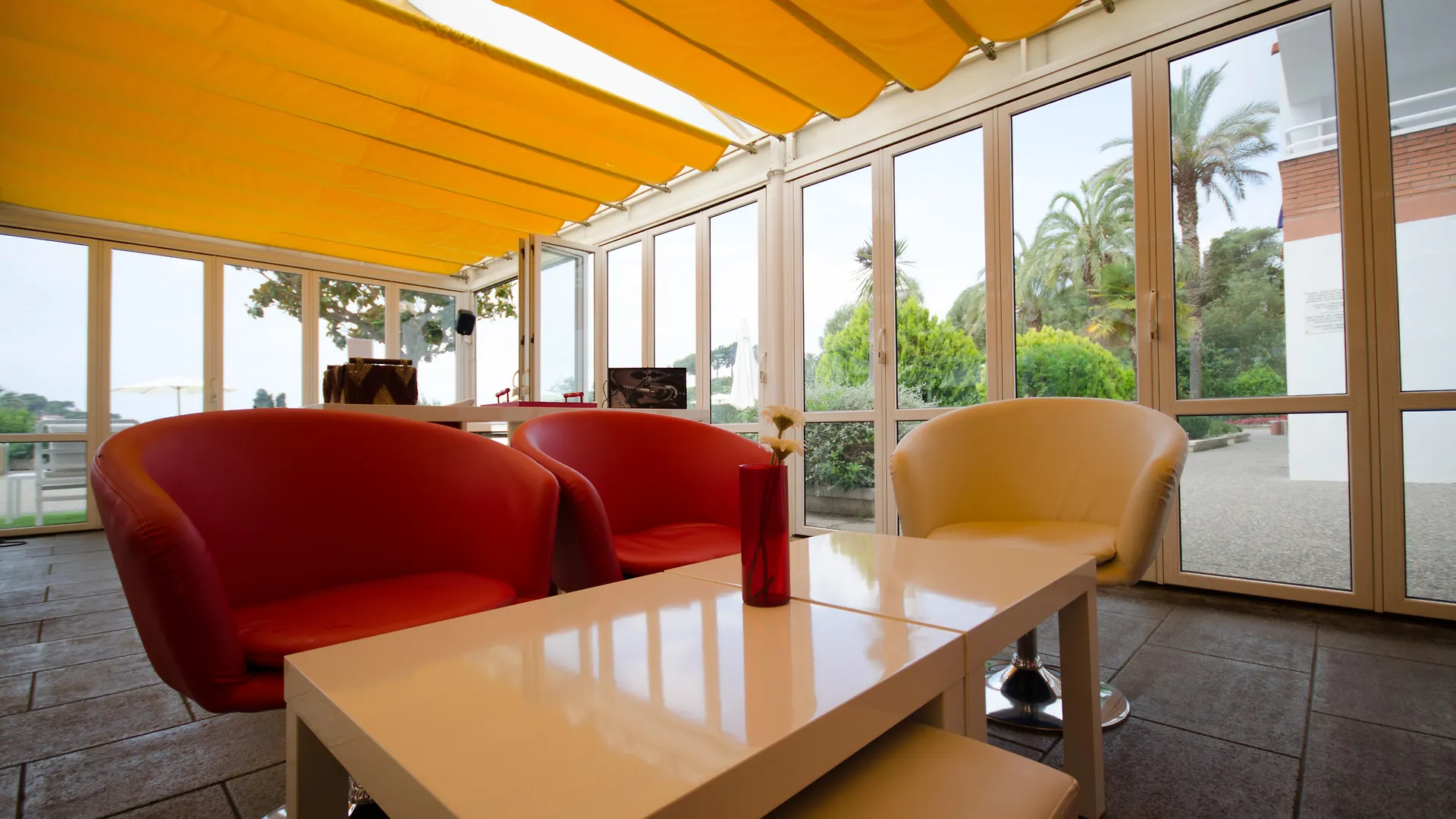Apartaments Els Llorers Lloret de Mar Aparthotel