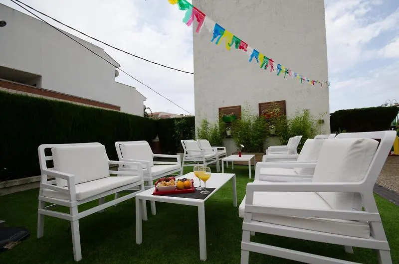 Apartaments Els Llorers Lloret de Mar 2*,  Spain